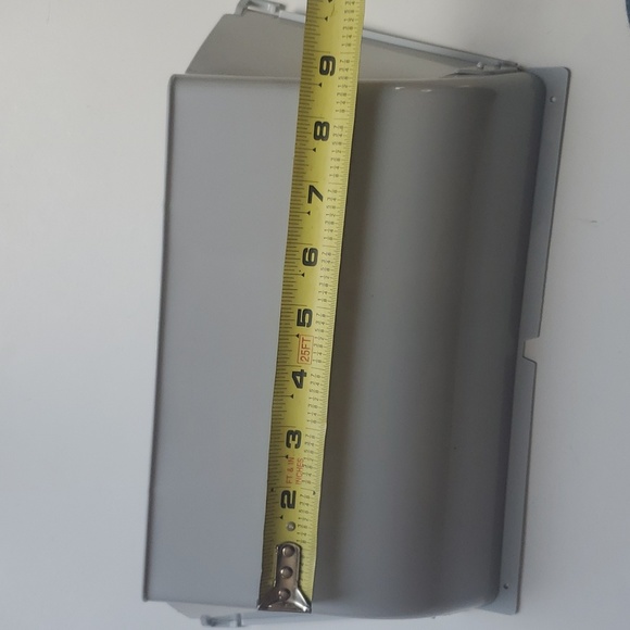 NWT Rabbit or Small Animal Cage Hay Holder - Picture 4 of 9